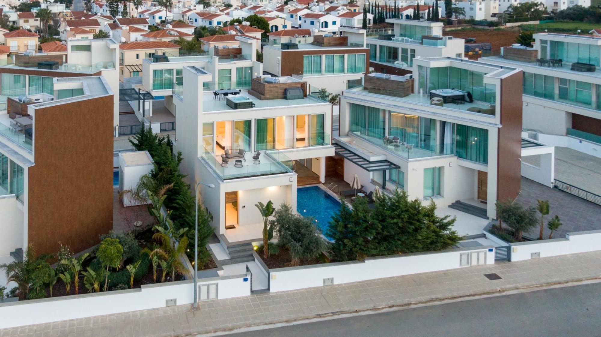 Seaview Luxury Villa Jacuzzi & Pool! 2 Min Beach Protaras Exteriör bild