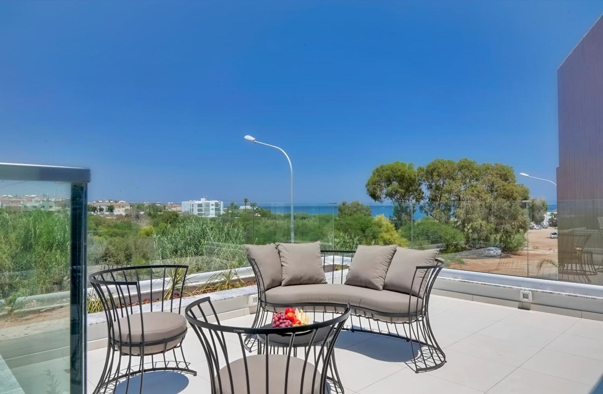 Seaview Luxury Villa Jacuzzi & Pool! 2 Min Beach Protaras Exteriör bild